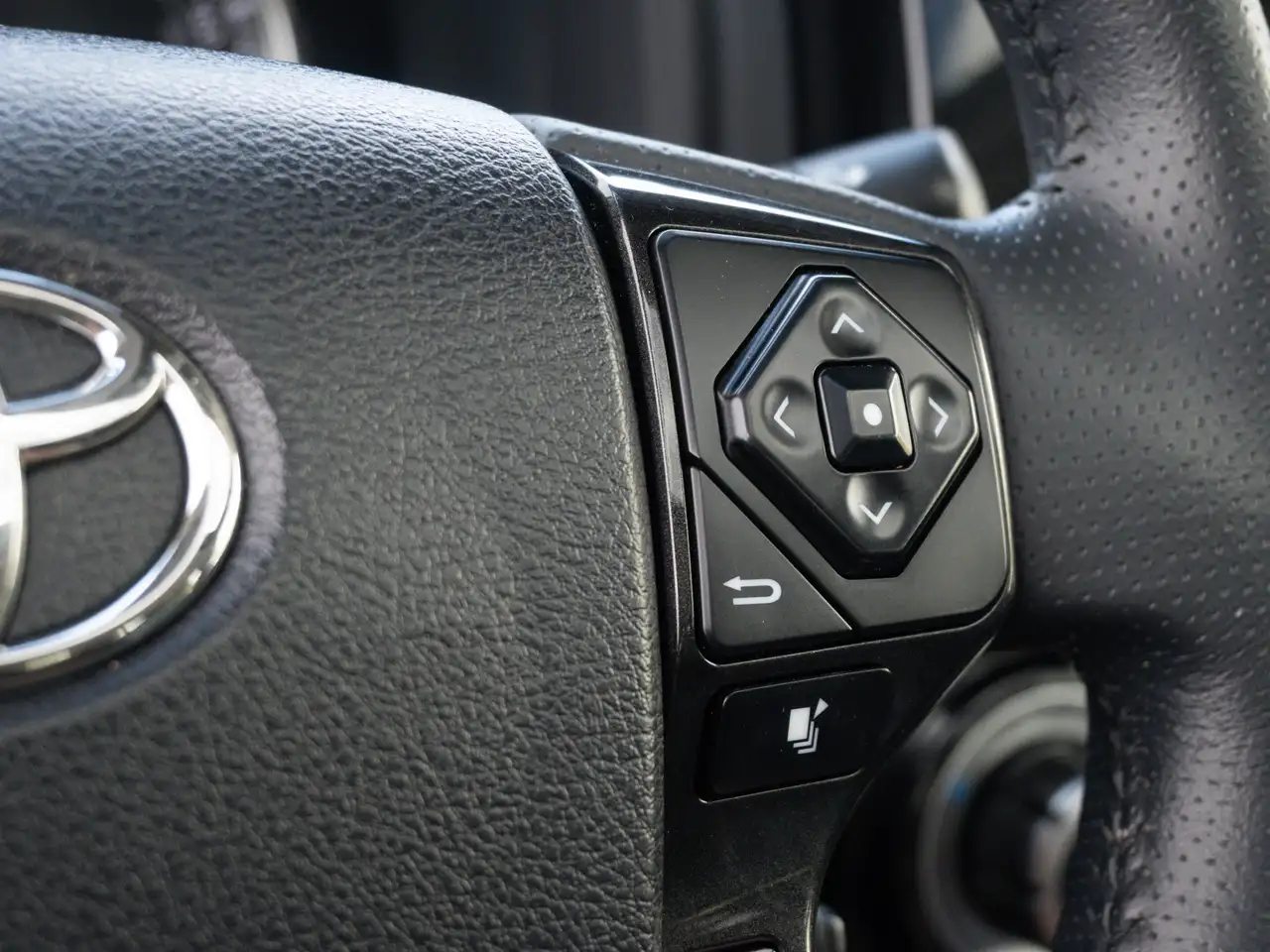 Toyota 4-Runner photo Toyota 4-Runner