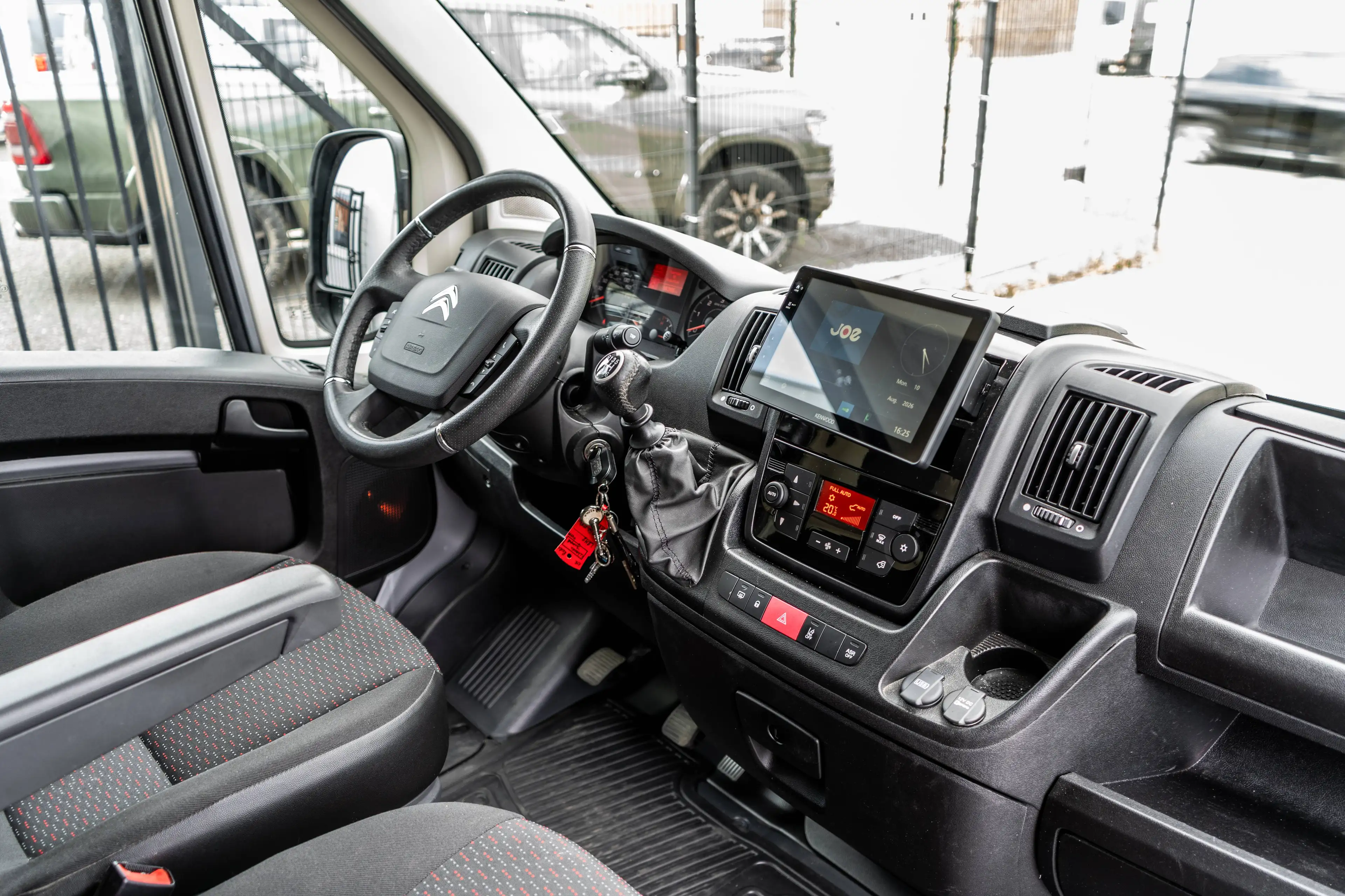 Citroen Jumper 2.2D L2H2 - Camera / Trekhaak — photo 11