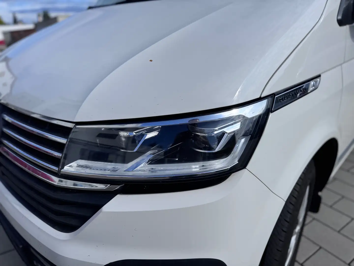 Volkswagen T6.1 Multivan Multivan Comfortline/1.Hand/Kamera/LED/AHK/6-Sitz Weiß - 2