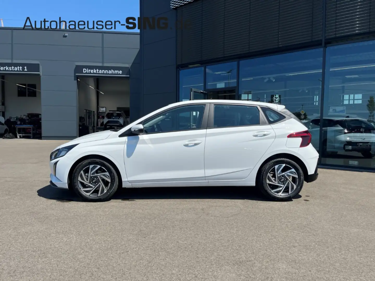 Hyundai i20 Automatik Alu Nav Kamera Sitz-Lenkradheizung Weiß - 2