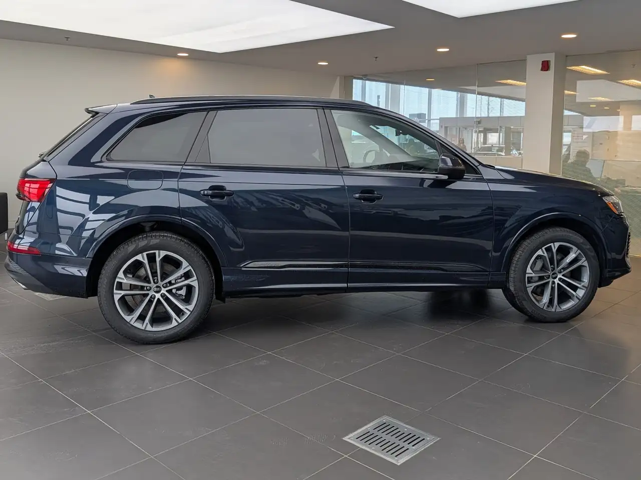 Audi Q7 снимка Audi Q7
