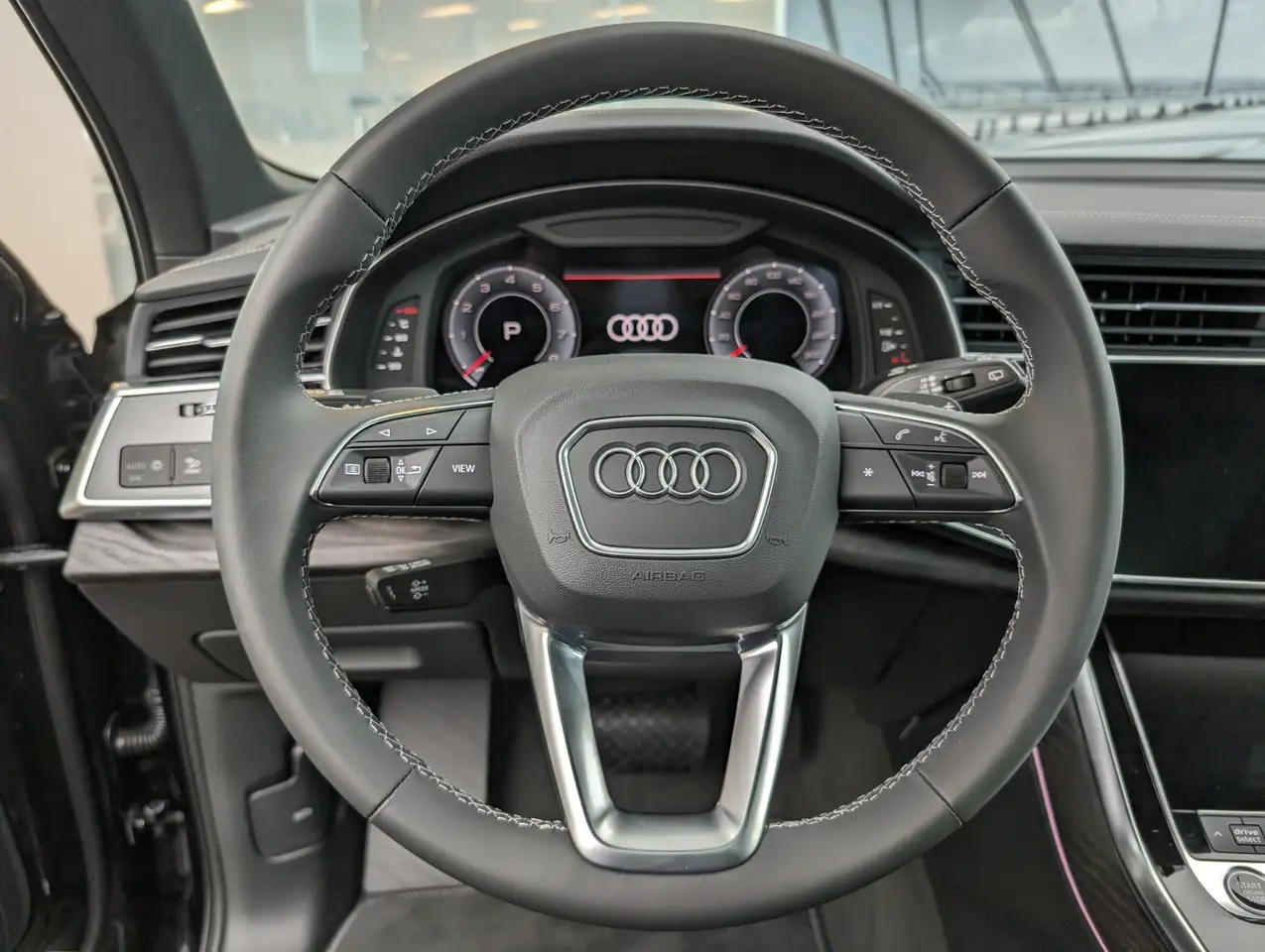 Audi Q7 снимка Audi Q7