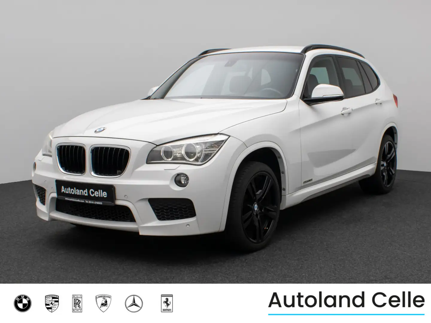 BMW X1 sD18i M Sport Navi SitzhzgPDC Xenon AHK 8fach Weiß - 1