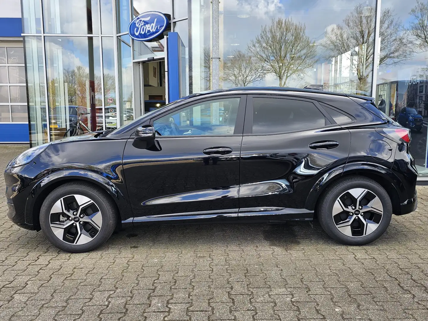 Ford Puma Gen-E 44 kWh | Voorraad! | Winterpack | Comfortpac Zwart - 2