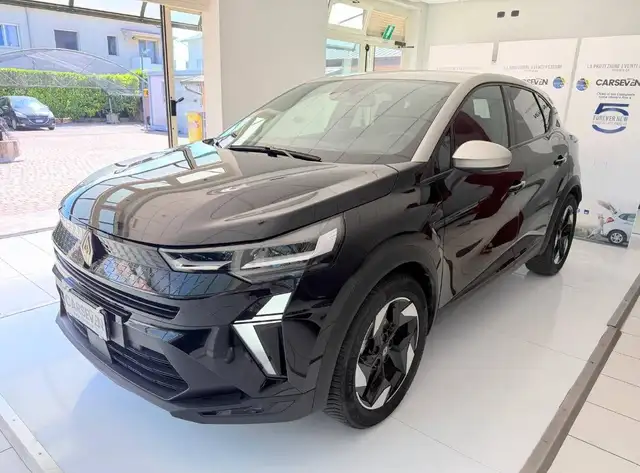 2025 Renault Captur in Black for sale