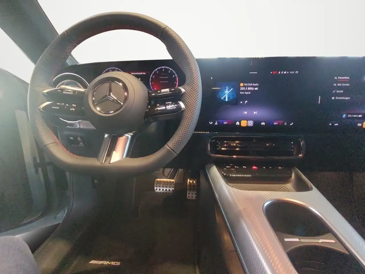 Mercedes-Benz CLA 200 AMG NIGHT PANO WINTER-PAK MULTIBEAM 19-Z 16