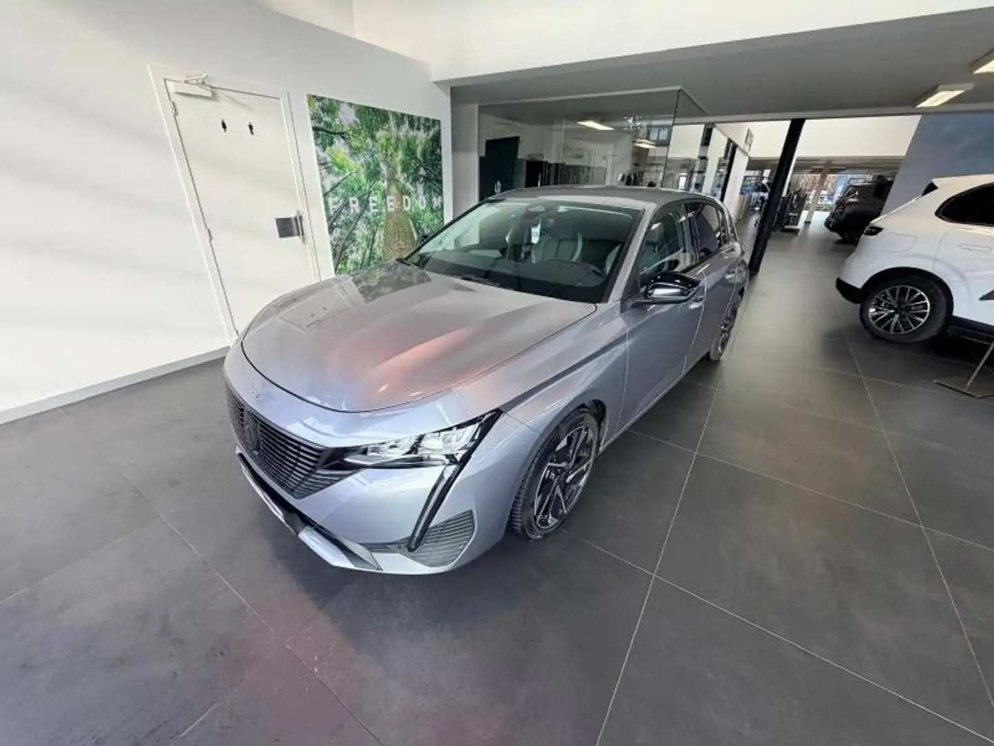 Peugeot 308 3 1.2 PureTech 130 S&S Allure Pack Grau - 2