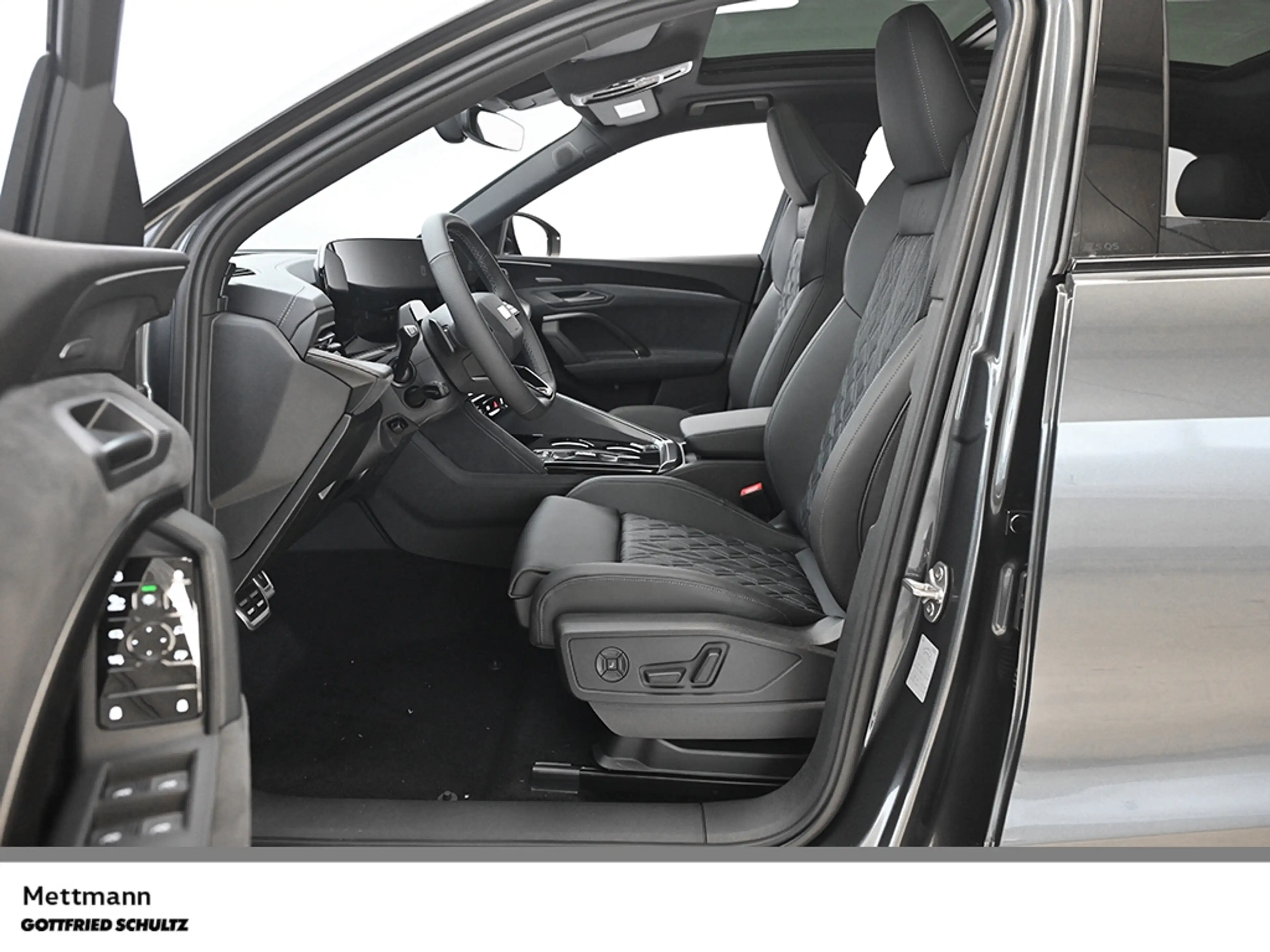 Audi SQ5 TFSI QUATTRO PANO B&O RFK HUD AHK ACC SHZ — photo 11