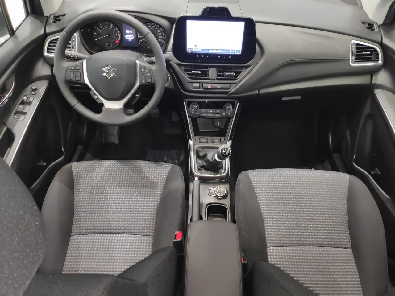 Suzuki S-Cross 2025