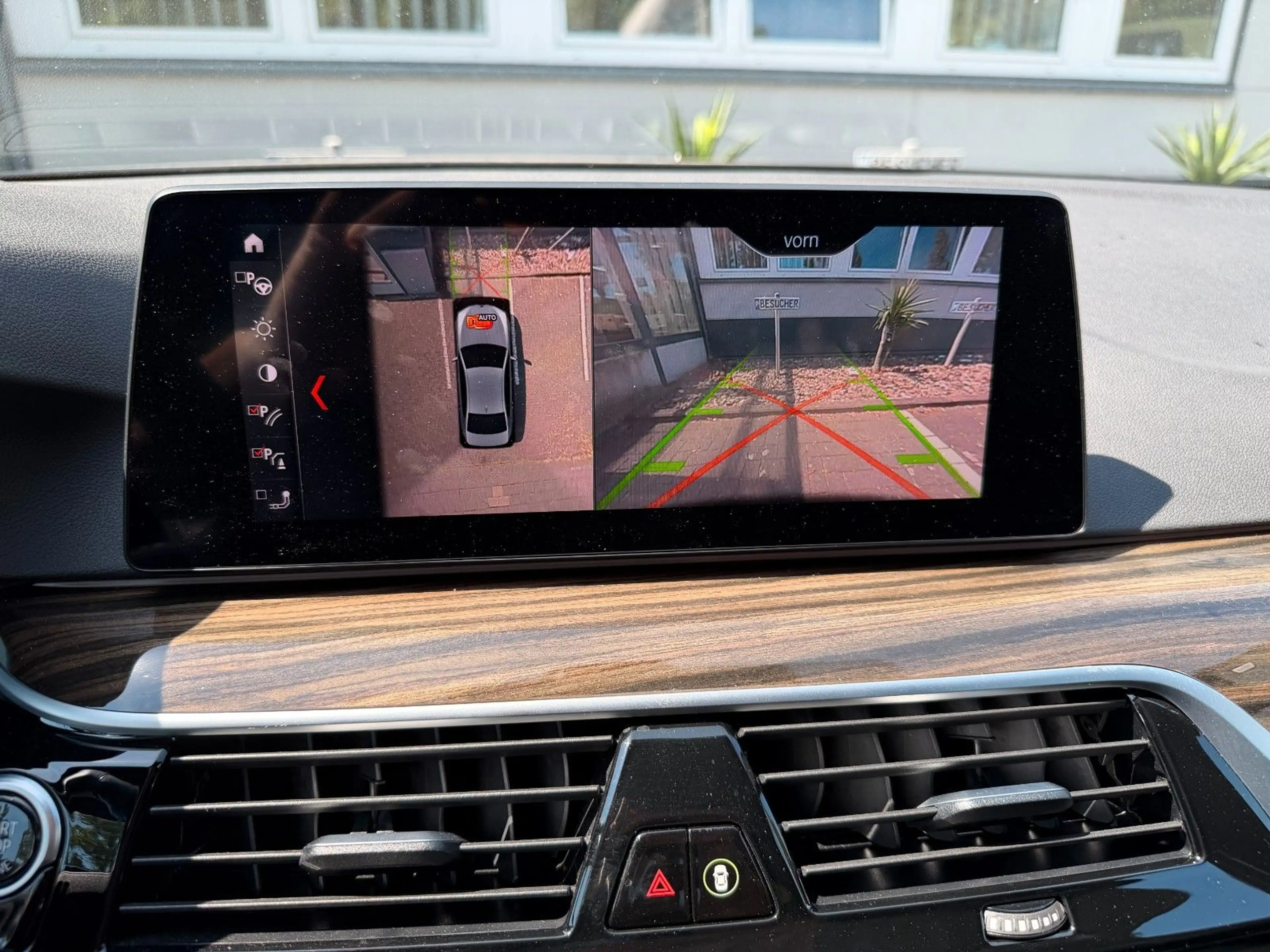 BMW 530 d M Sportpaket/19Zoll/Anhäng/360°Kam/LED-Sch — photo 9