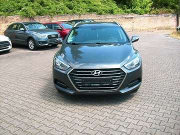 1.7 CRDi blue Style DCT, AC, PDC, Navi