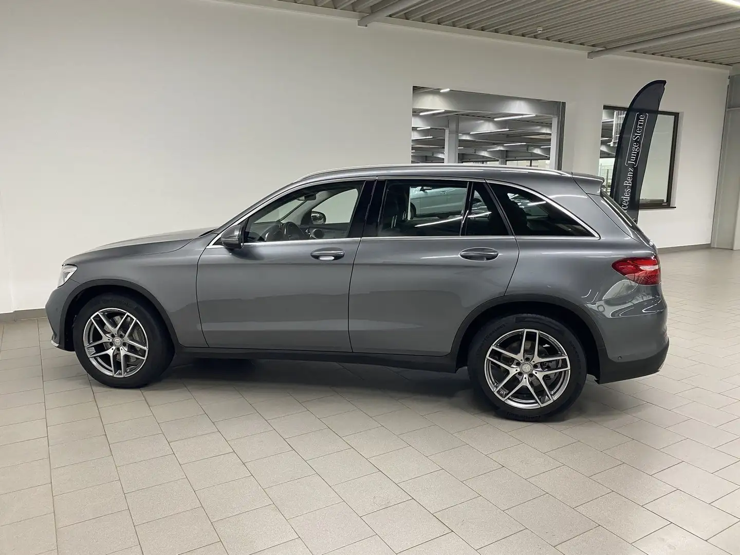 Mercedes-Benz GLC 250 d 4M AMG+LED+AHK+NAVI+KAMERA+SITZHZG Gris - 2