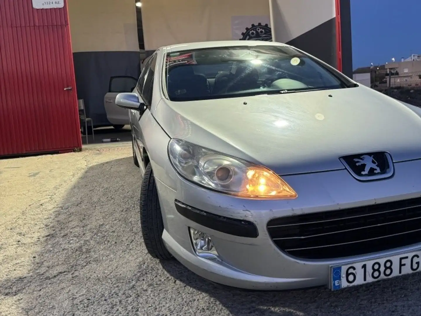 Peugeot 407 1.6HDI SR Sport Gris - 2
