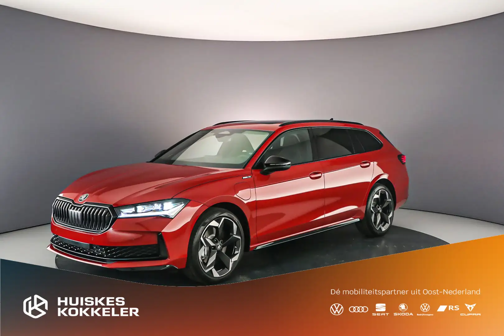 Skoda Superb Combi 1.5 TSI iV 204pk Sportline Business €2.000,- Rood - 1