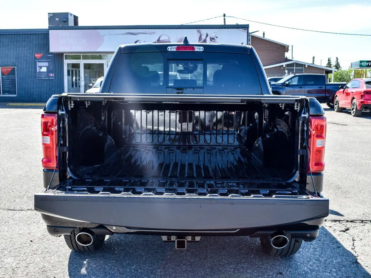 RAM 1500 снимка RAM 1500