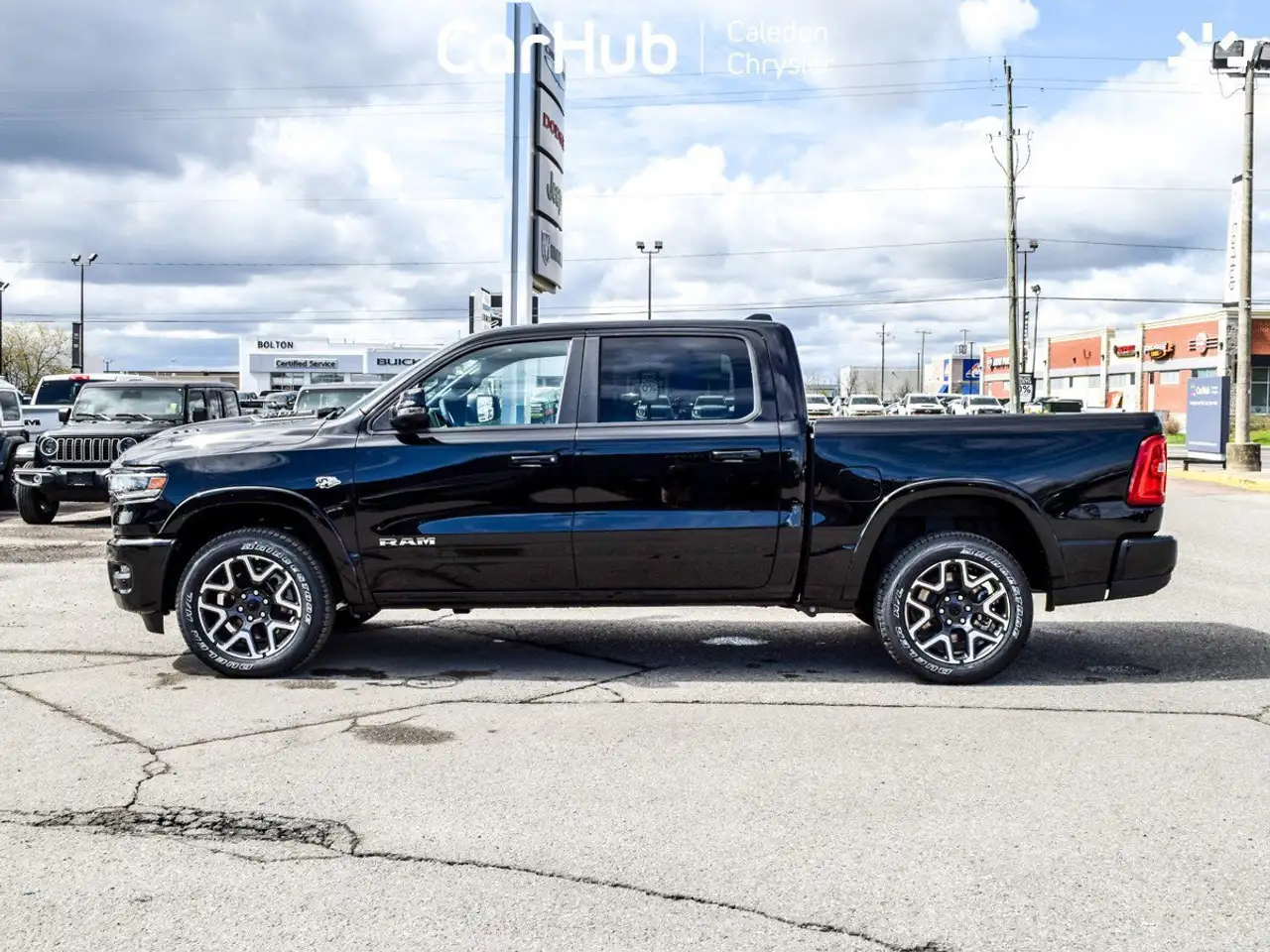 RAM 1500 снимка RAM 1500