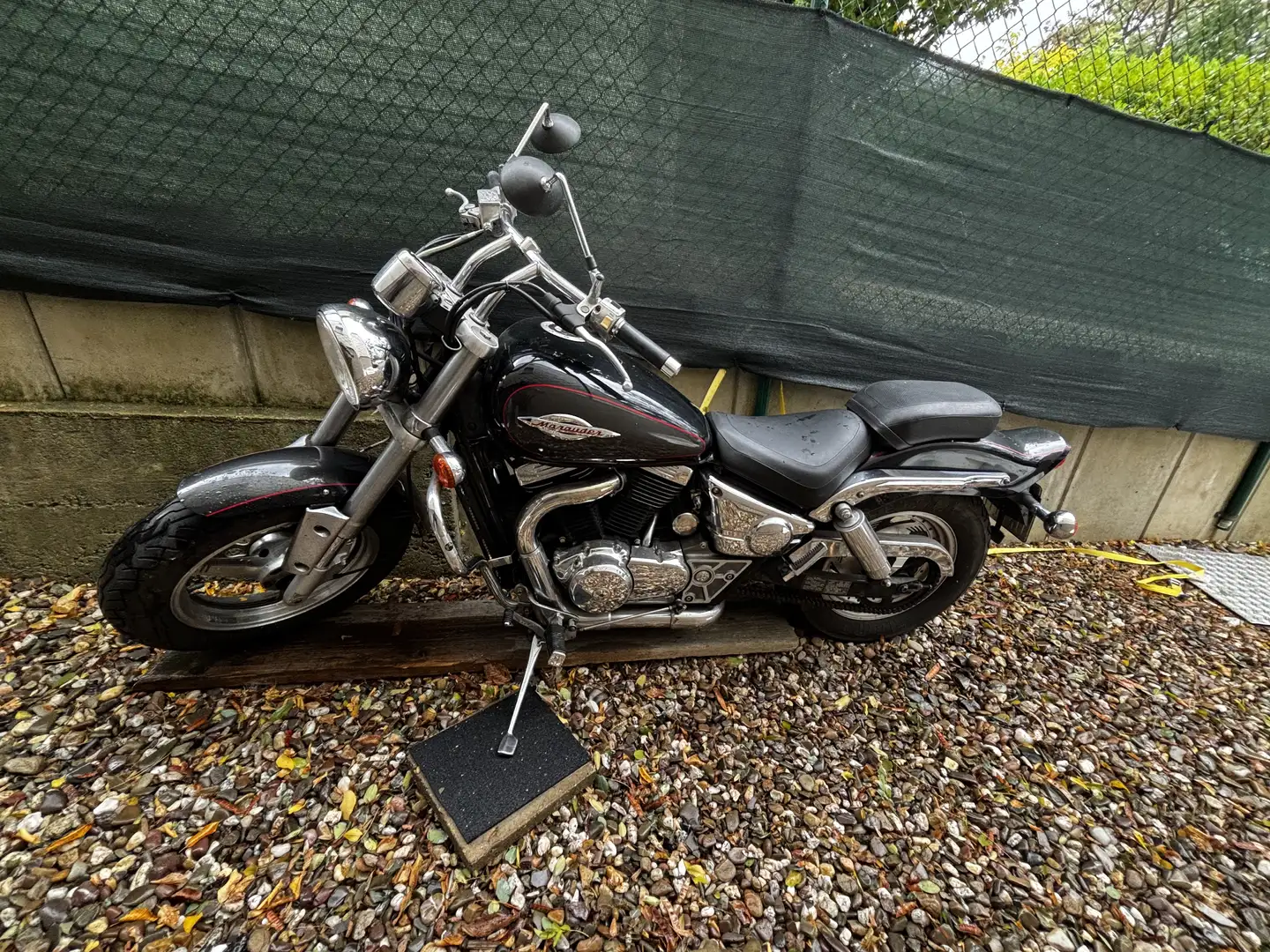 Suzuki VZ 800 marauder Noir - 1