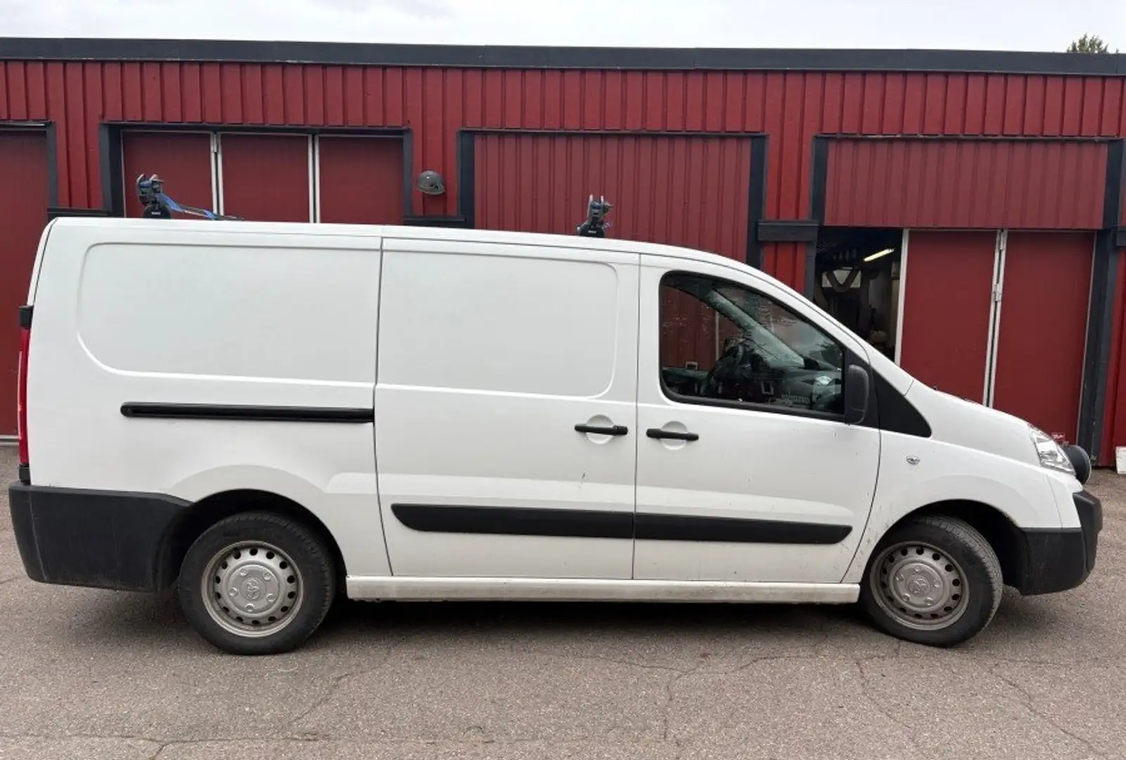 Toyota Proace Proace 2,0-l-D-4D L2H2 Fehér - 1
