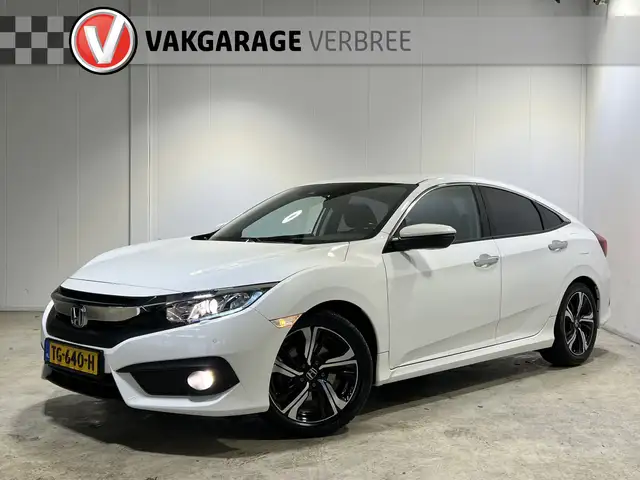 Honda Civic 1.5 i-VTEC Comfort | Navigatie | LM Velgen 17" | V