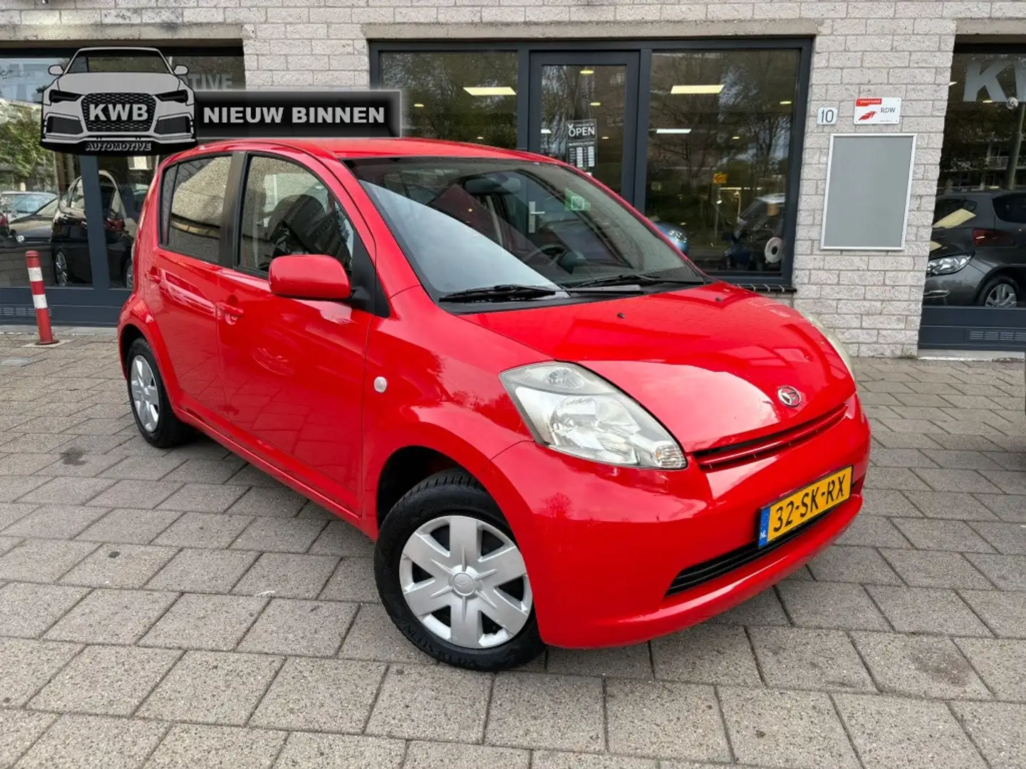 Daihatsu Sirion 2 1.3-16V Airco Nieuwe apk Trekhaak ODH Rood - 1