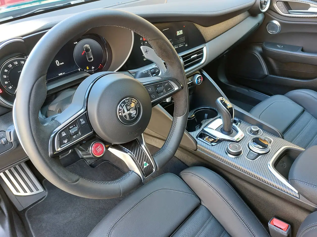 Alfa Romeo Giulia 2025 — фото 14