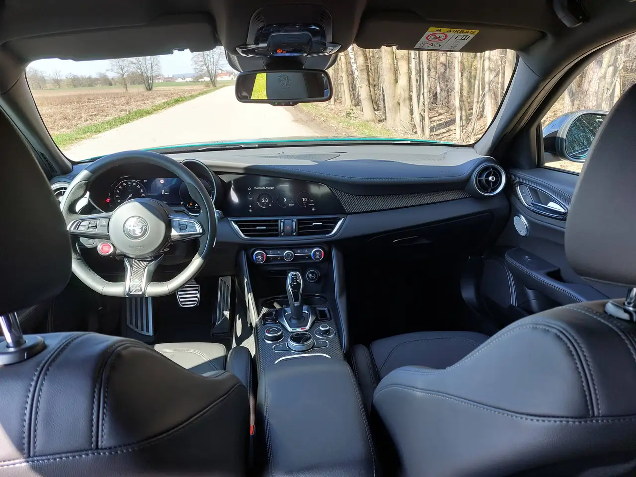 Alfa Romeo Giulia 2025 — фото 16
