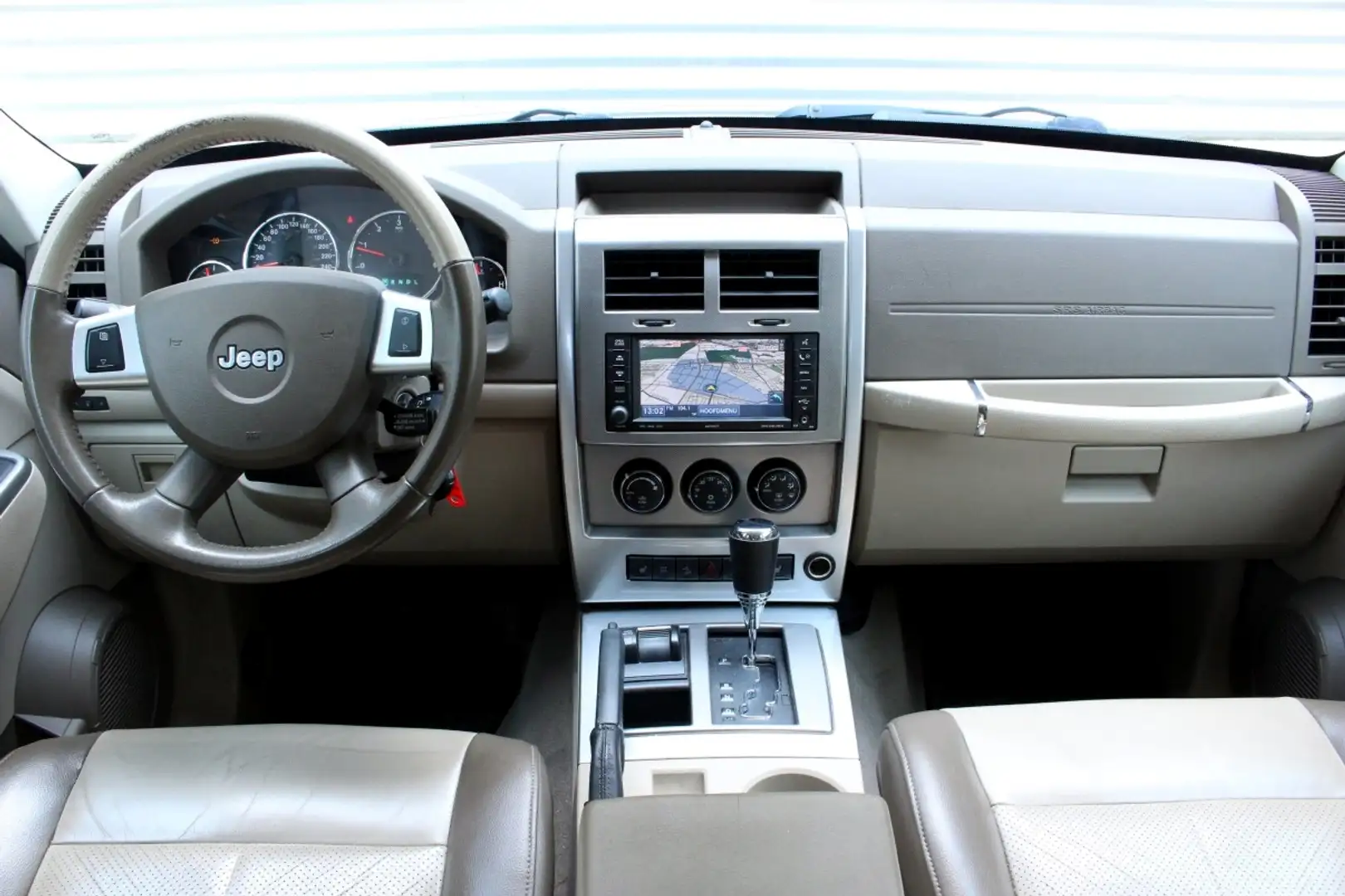 Jeep Cherokee 2.8 CRD Limited AUT YOUNGTIMER APK4/2026 2eEIG! DA Noir - 2