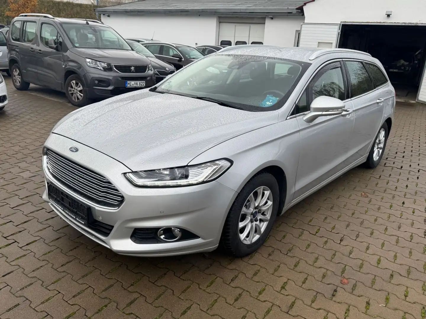 Ford Mondeo Turnier Business Edition Automatik LED - 2