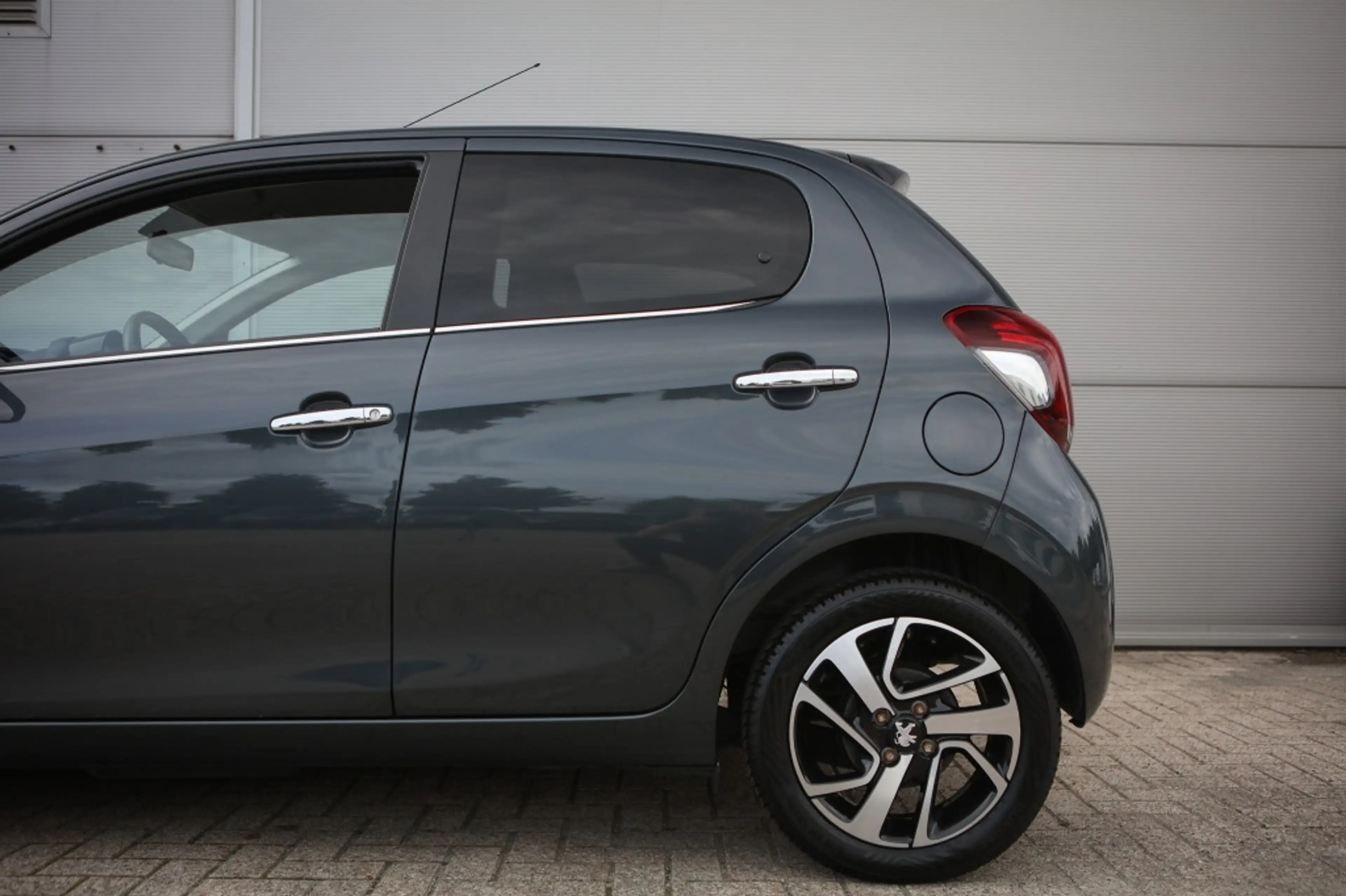 Peugeot 108 1.0 e-VTi Allure | Carplay | Airco | Achteruitrijc — photo 21