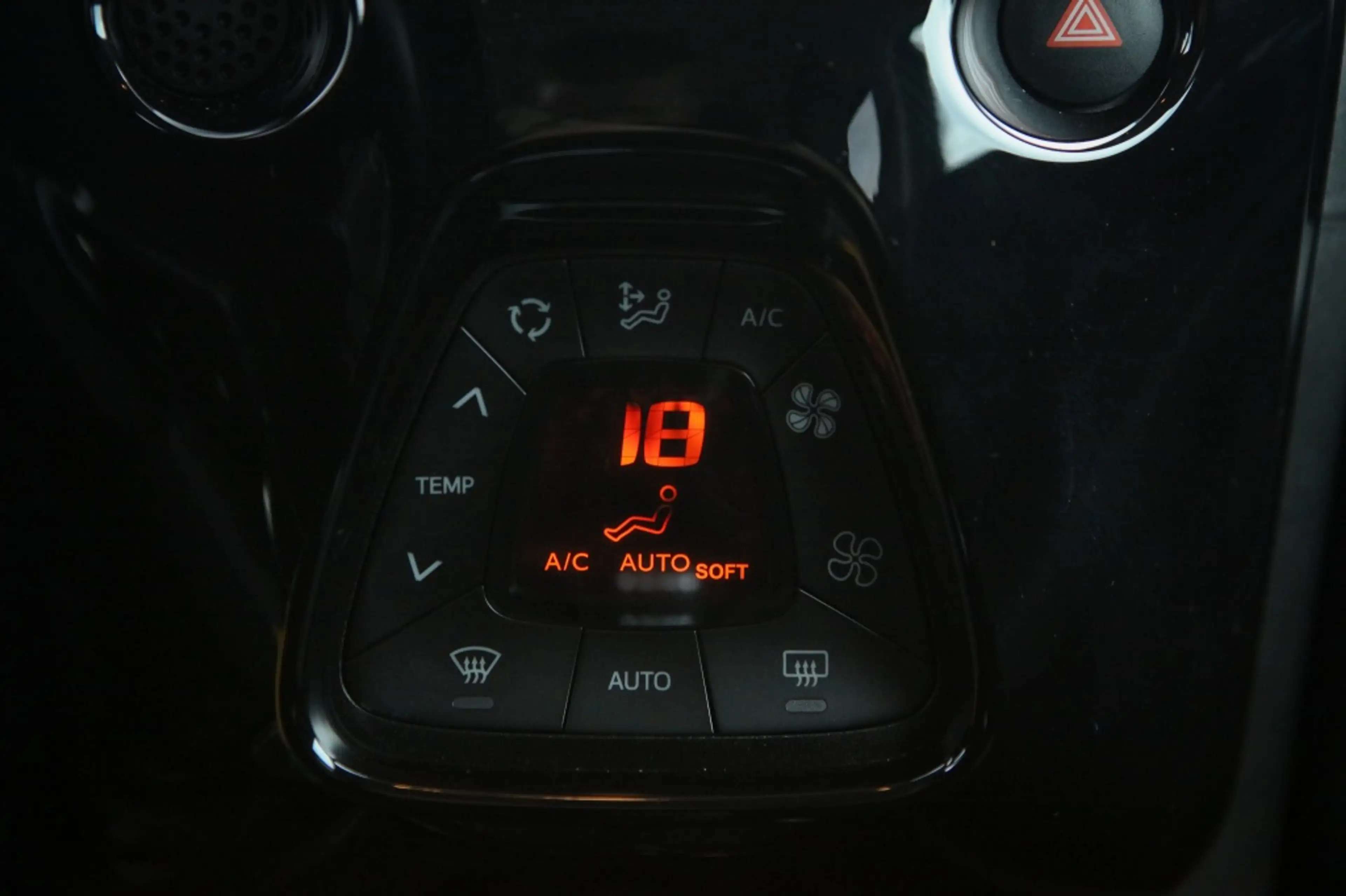 Peugeot 108 1.0 e-VTi Allure | Carplay | Airco | Achteruitrijc — photo 10
