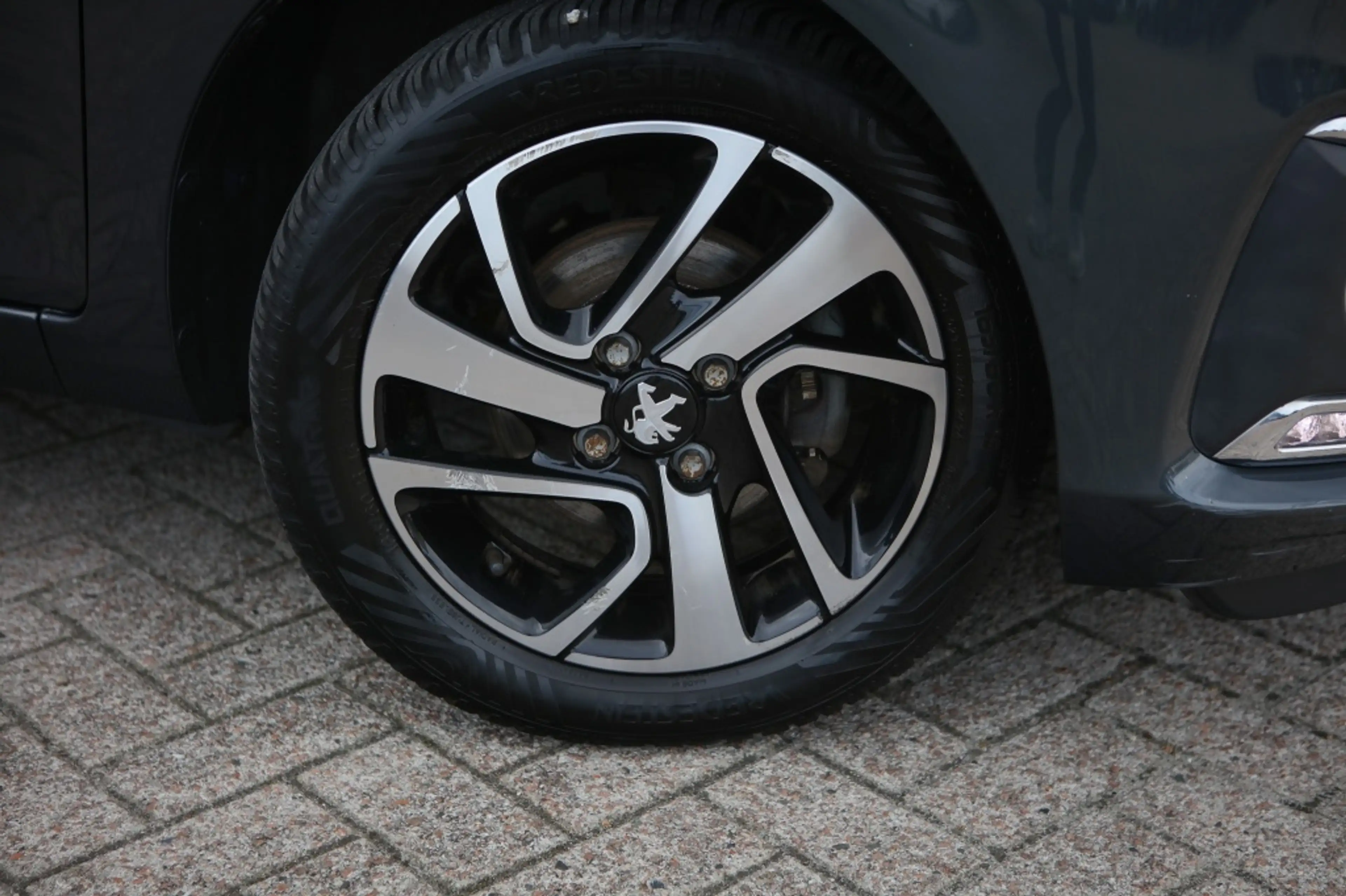 Peugeot 108 1.0 e-VTi Allure | Carplay | Airco | Achteruitrijc — photo 24