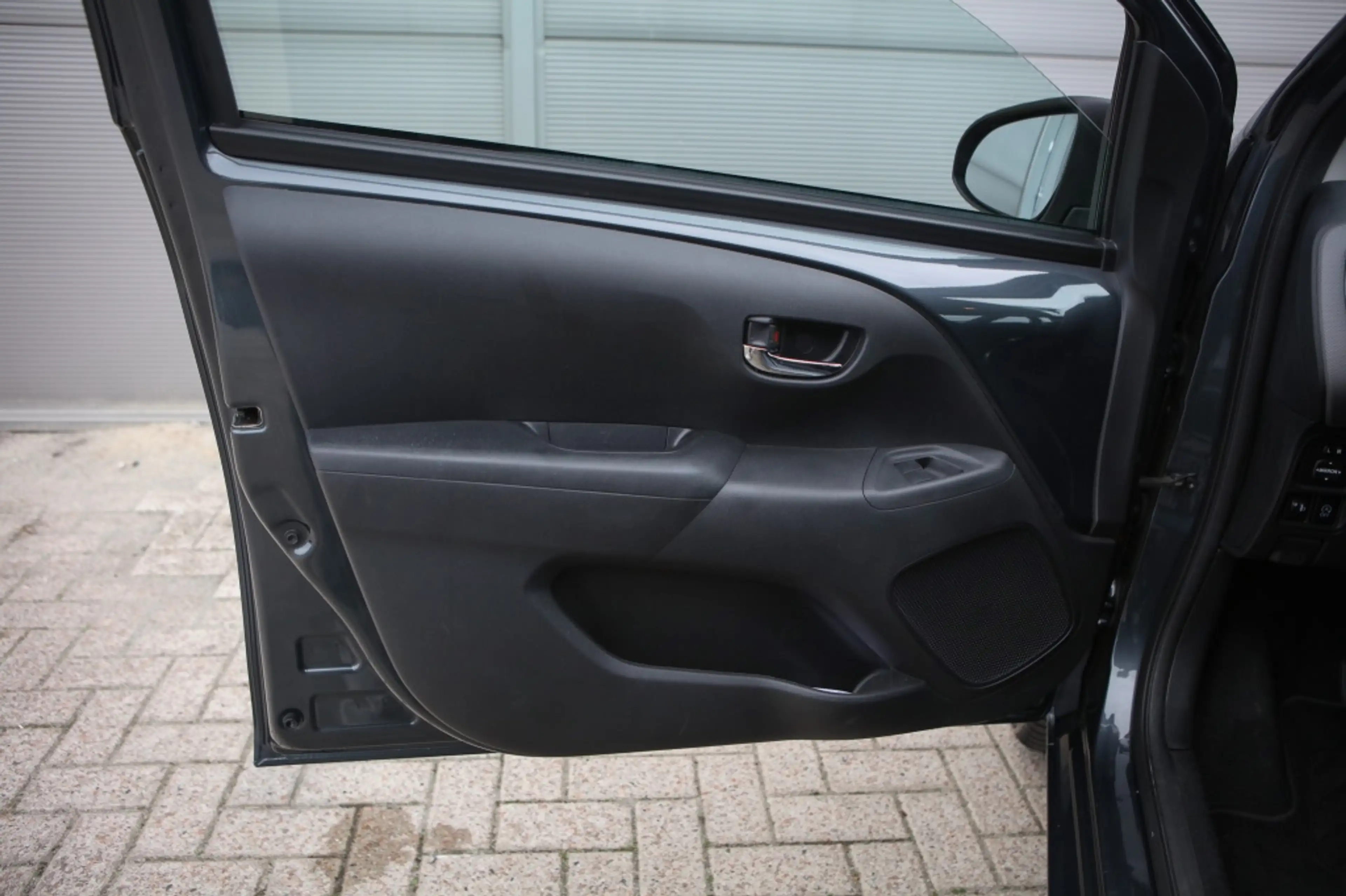 Peugeot 108 1.0 e-VTi Allure | Carplay | Airco | Achteruitrijc — photo 4