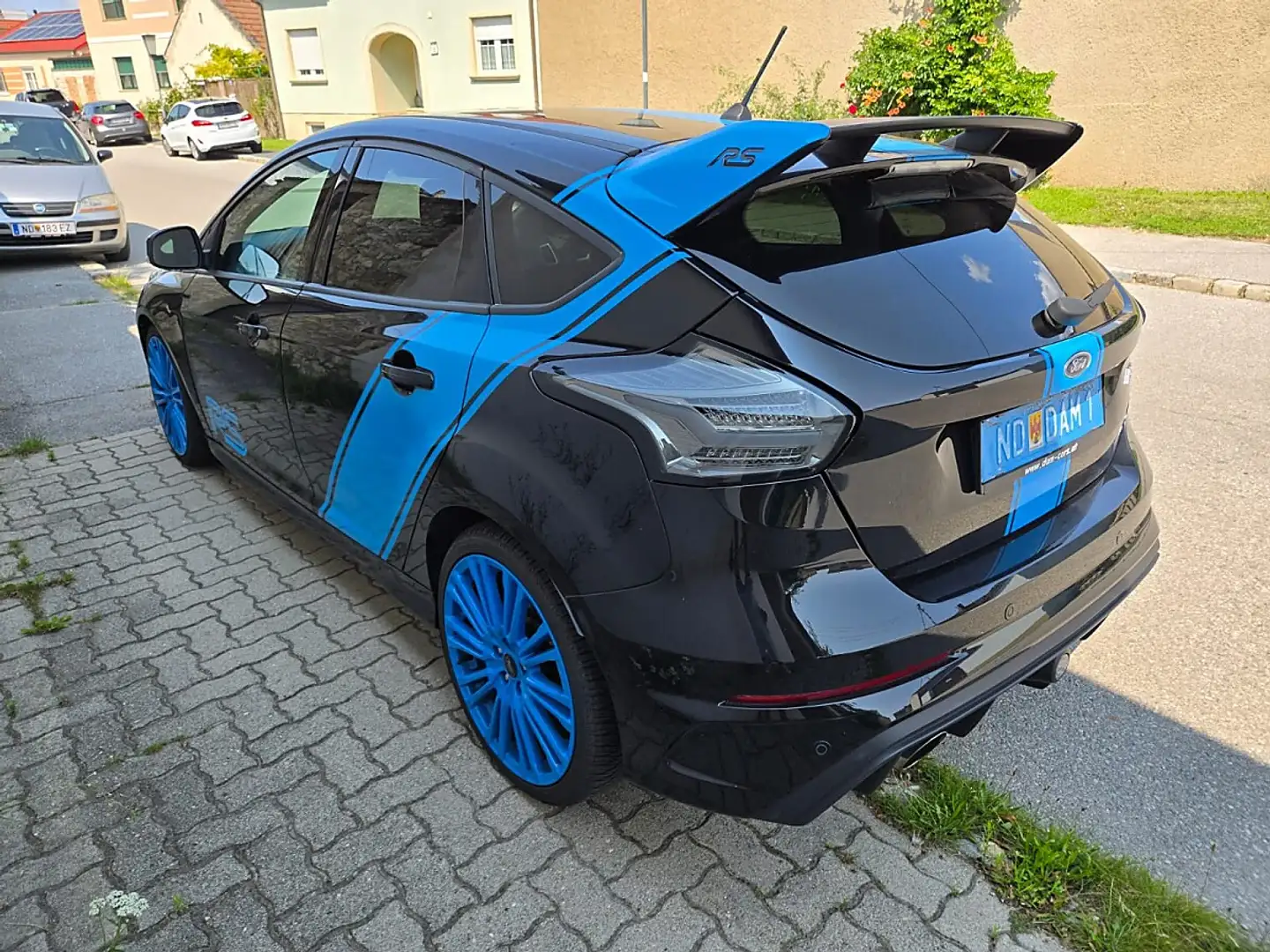 Ford Focus 2,3 EcoBoost AWD RS Schwarz - 1