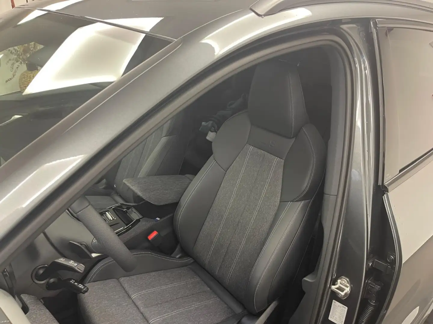 Audi Q6 e-tron e-tron S Line 250 CV / 185 kW Gris - 2