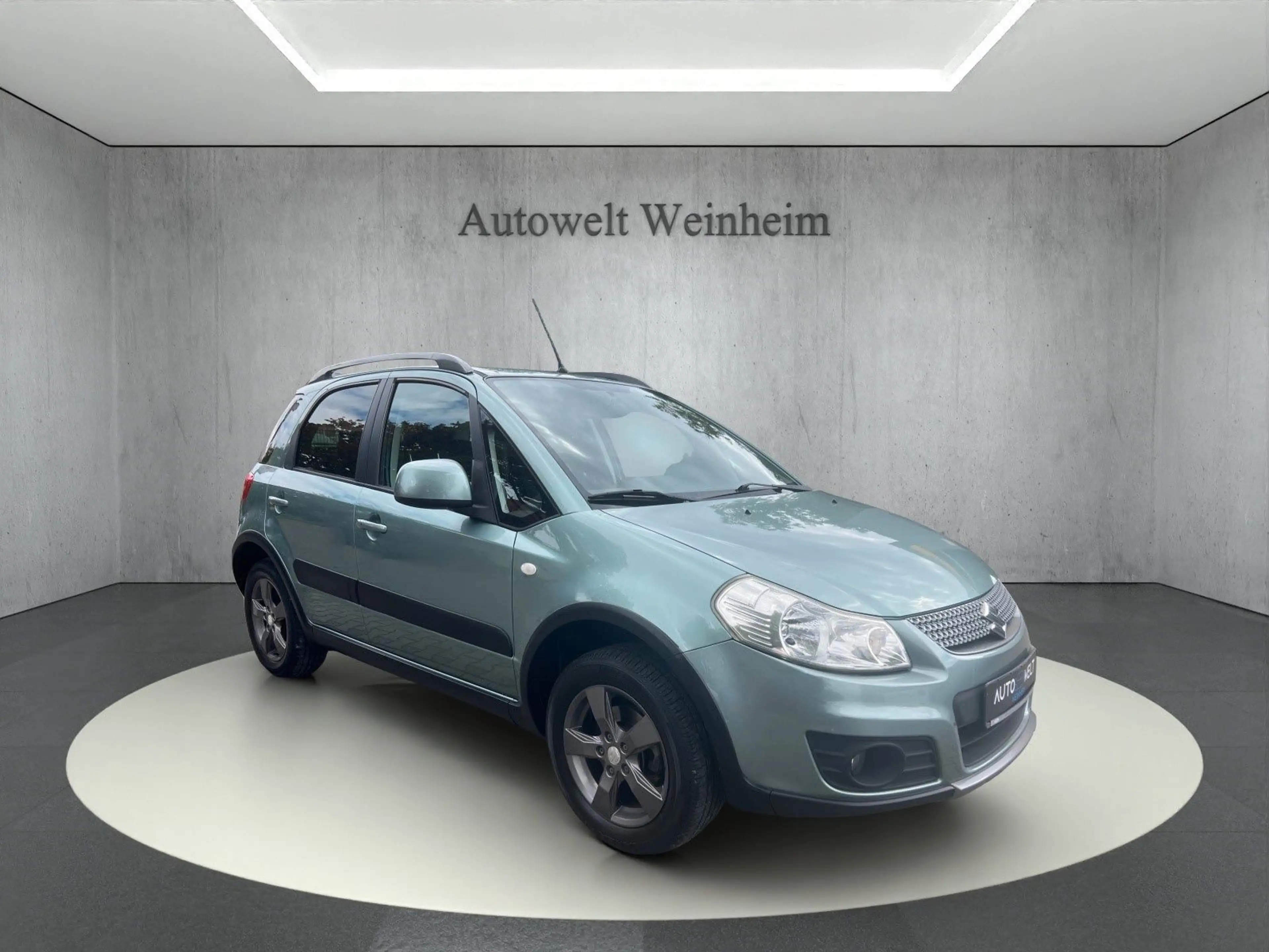 Suzuki SX4 °CLUB°4X4°1.HAND°RENTNER°NUR30TKM°KLIMA°AHK°