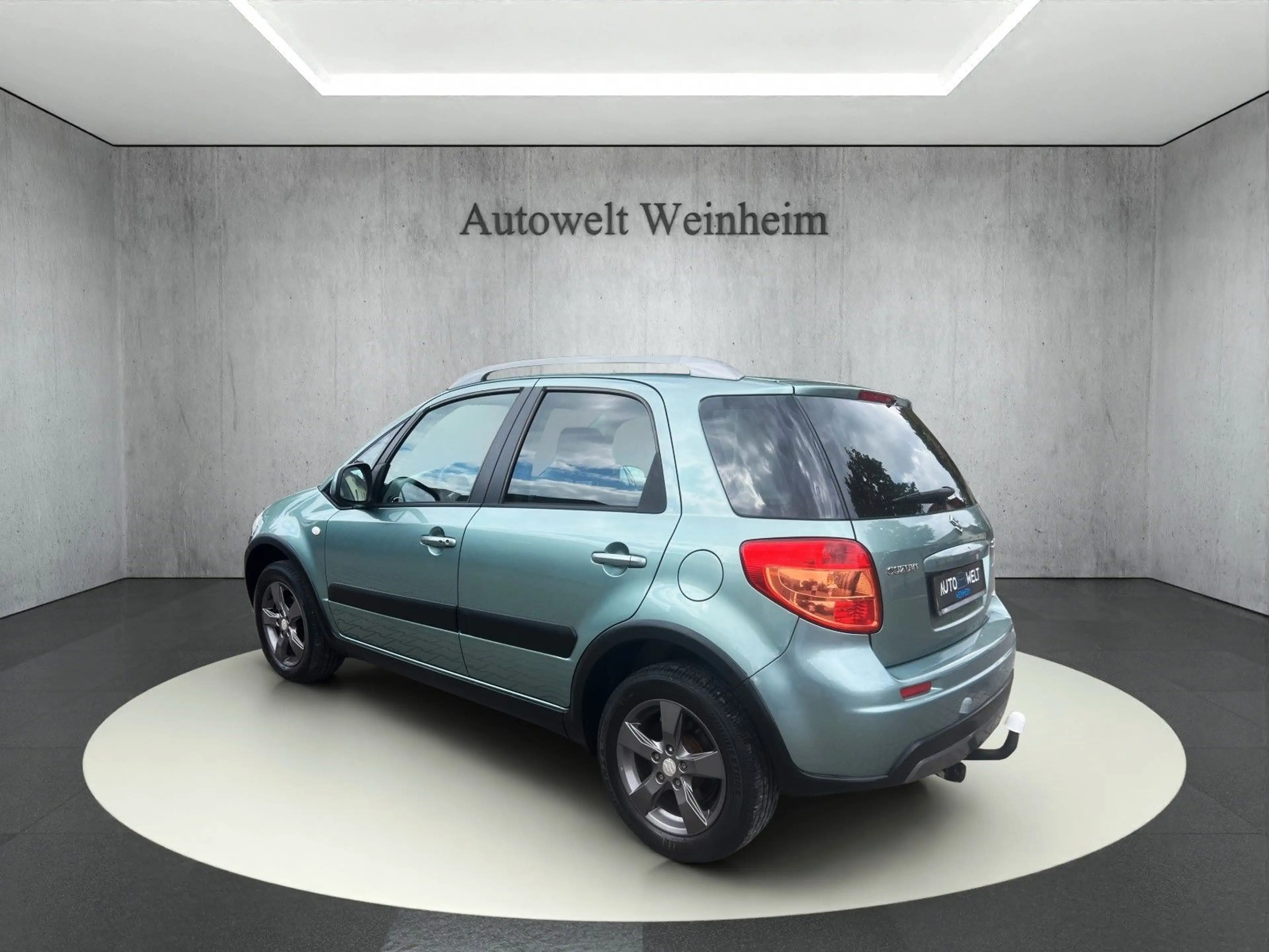 Suzuki SX4 °CLUB°4X4°1.HAND°RENTNER°NUR30TKM°KLIMA°AHK° — photo 4