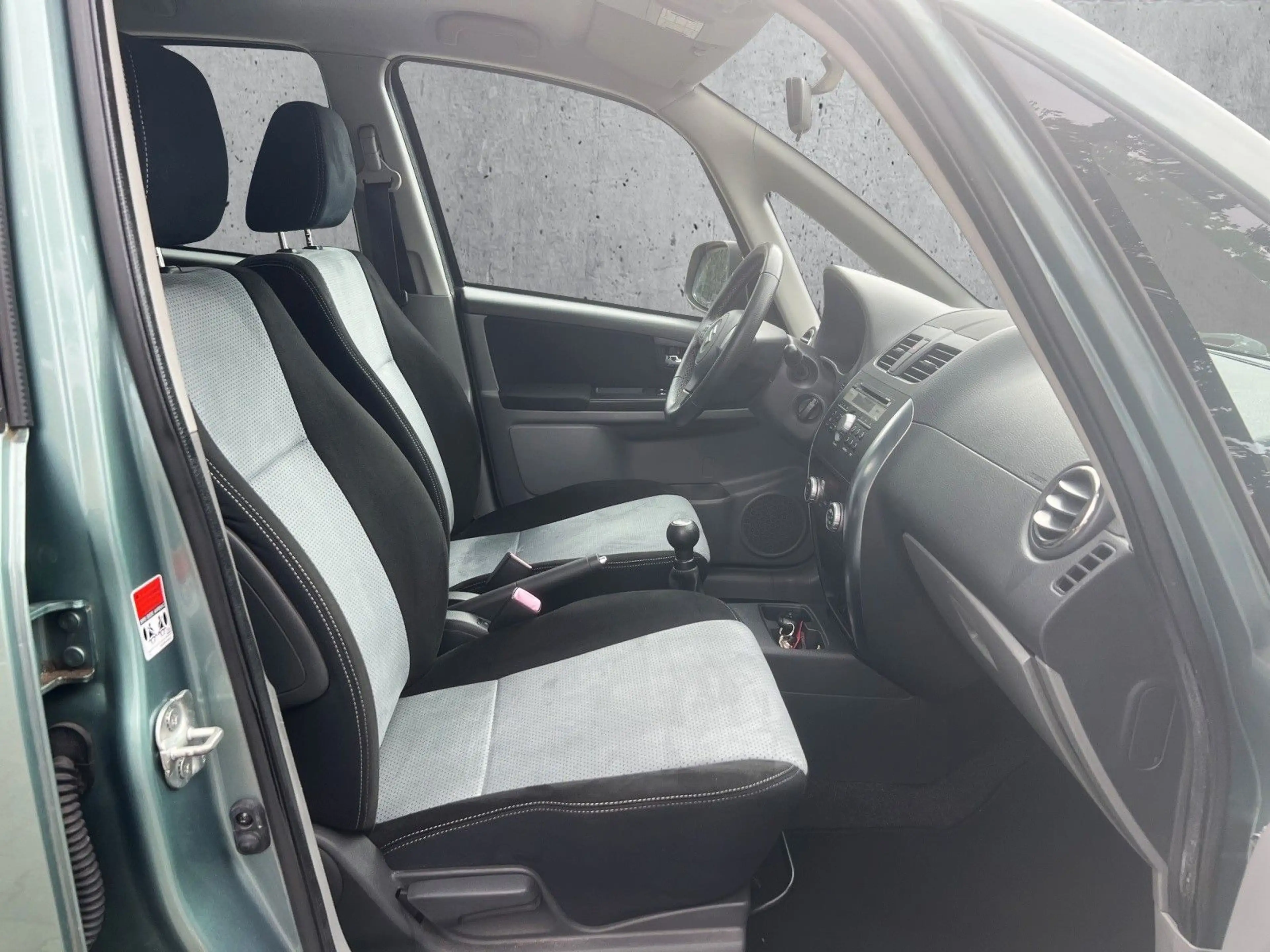 Suzuki SX4 °CLUB°4X4°1.HAND°RENTNER°NUR30TKM°KLIMA°AHK° — photo 15