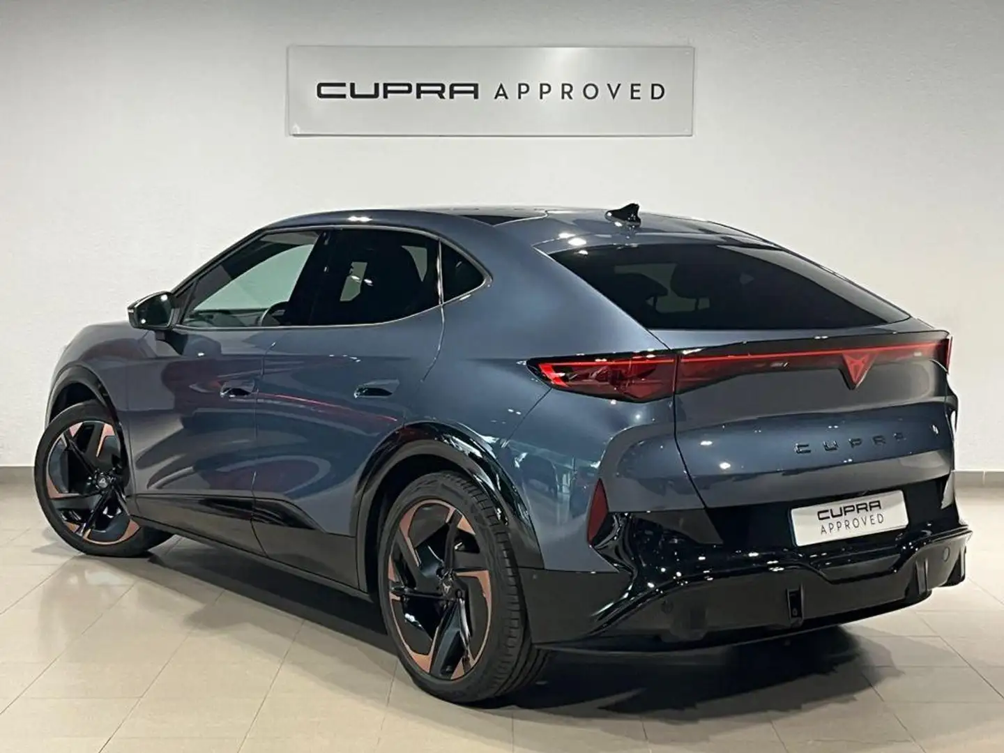 CUPRA Tavascan 77kWh 250kW VZ AWD Albastru - 2