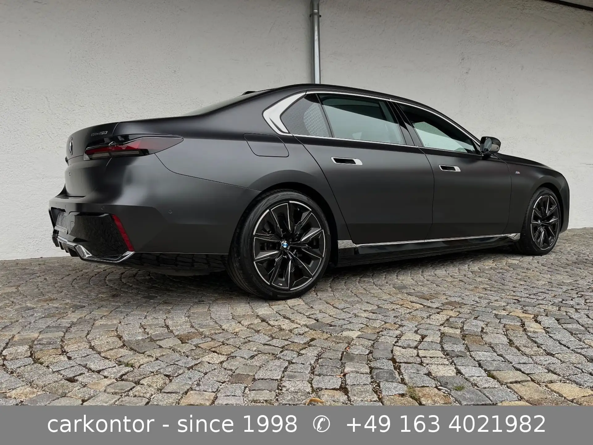 BMW i7 50 2025 블랙 사진 7