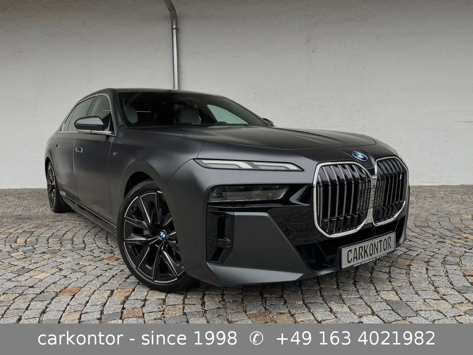 BMW i7 50 2025 블랙 사진 3