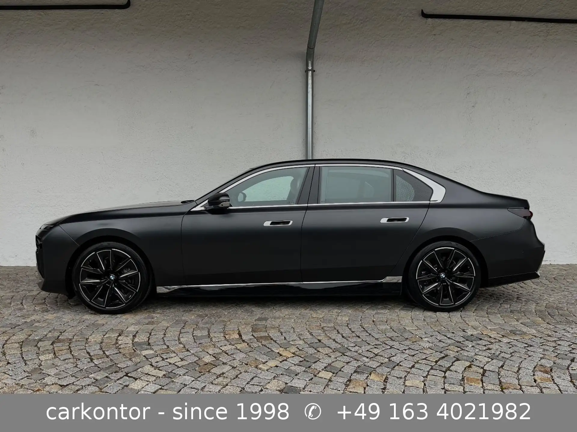 BMW i7 50 2025 블랙 사진 1