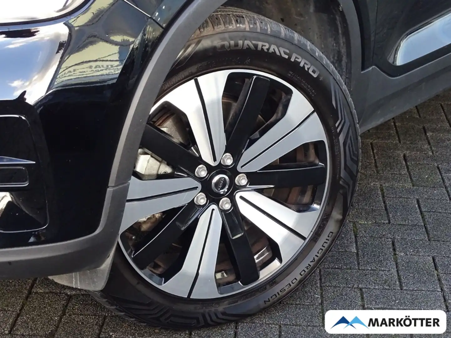 Volvo XC40 Core Recharge Pure Electric RFK/StandHZG/LED Schwarz - 2