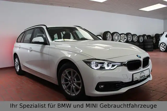 BMW 320 i Touring Facelift*AHK*Kamera*Navi*Scheckheft