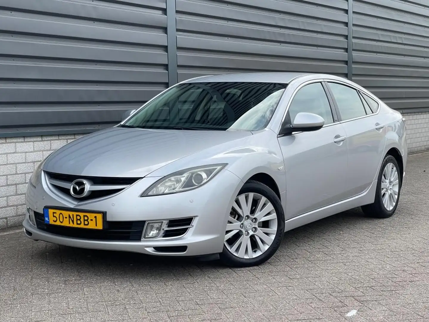 Mazda 6 2.0 CiTD Business Navi, style edition Grijs - 1