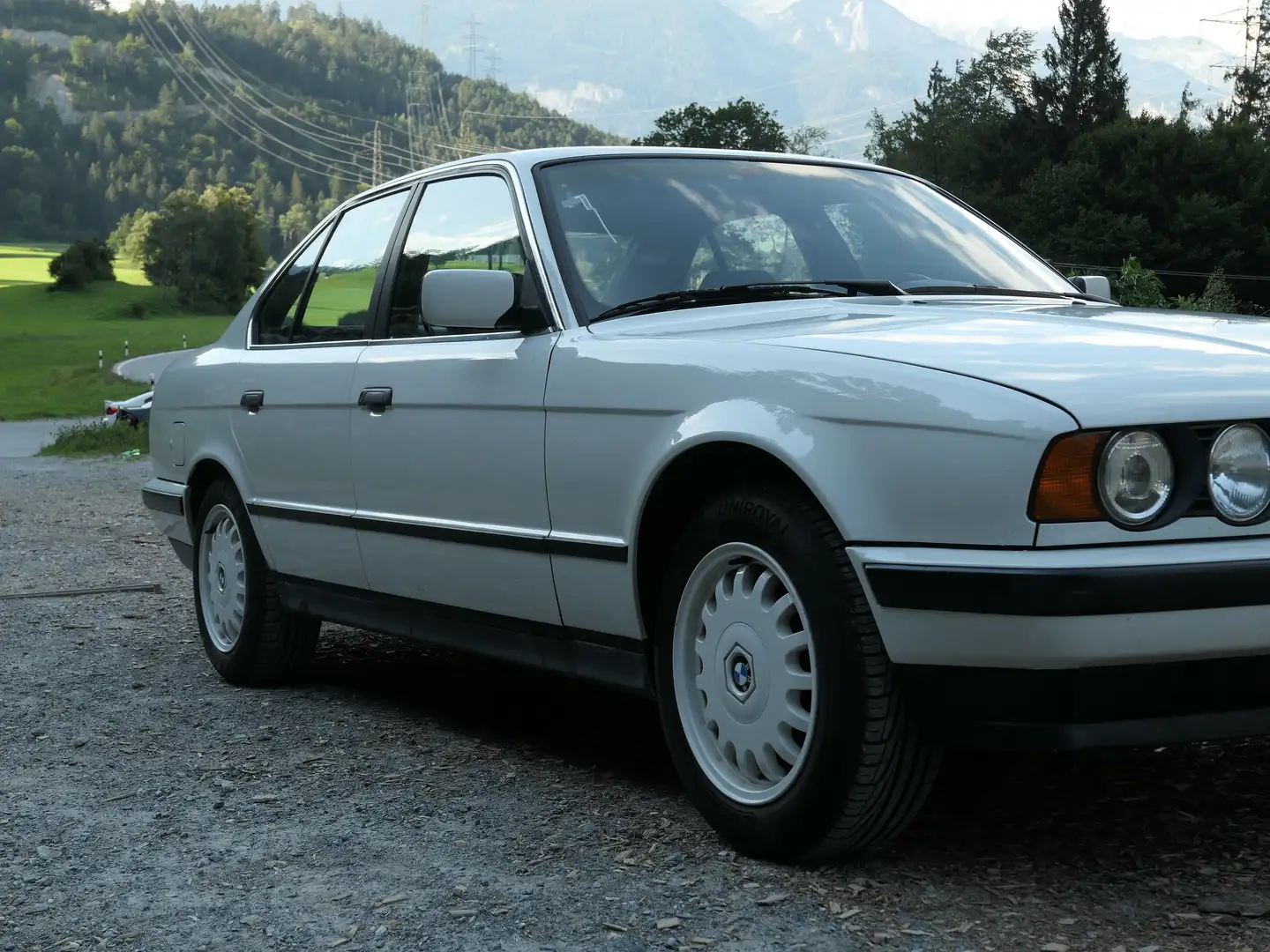 BMW 525 525iX Weiß - 2