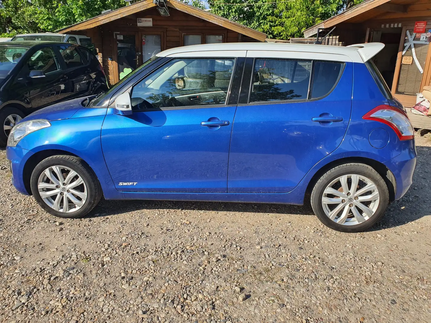 Suzuki Swift Club Blau - 2
