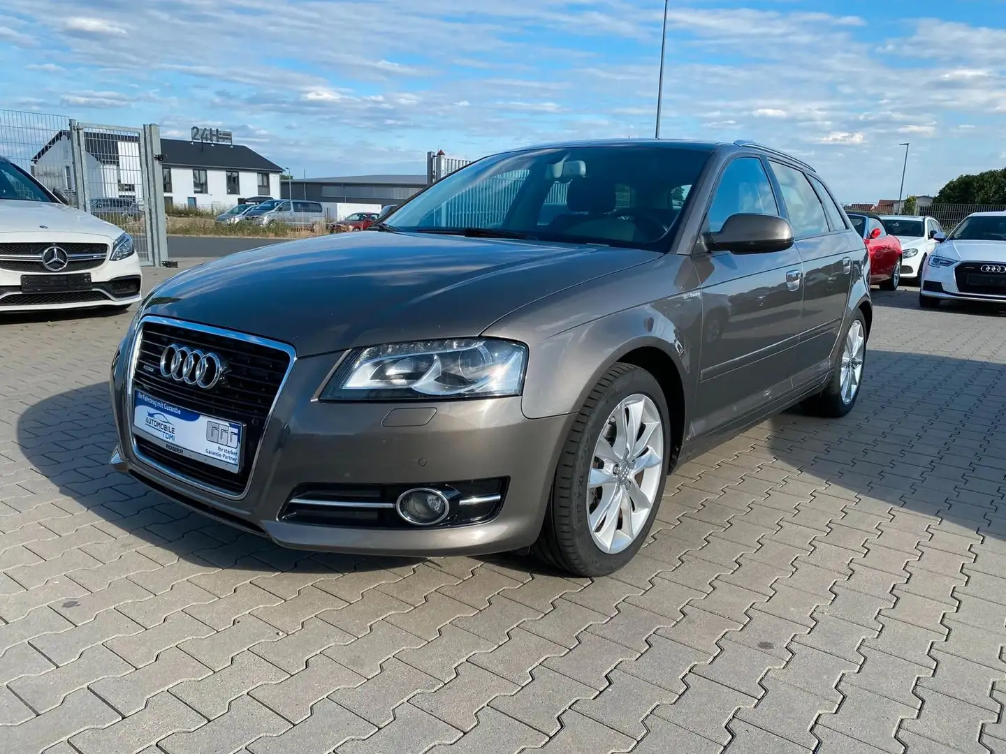 Audi A3 Sportback 2.0 TDI quattro|BI-XENON|PANO|6Gang Gris - 2