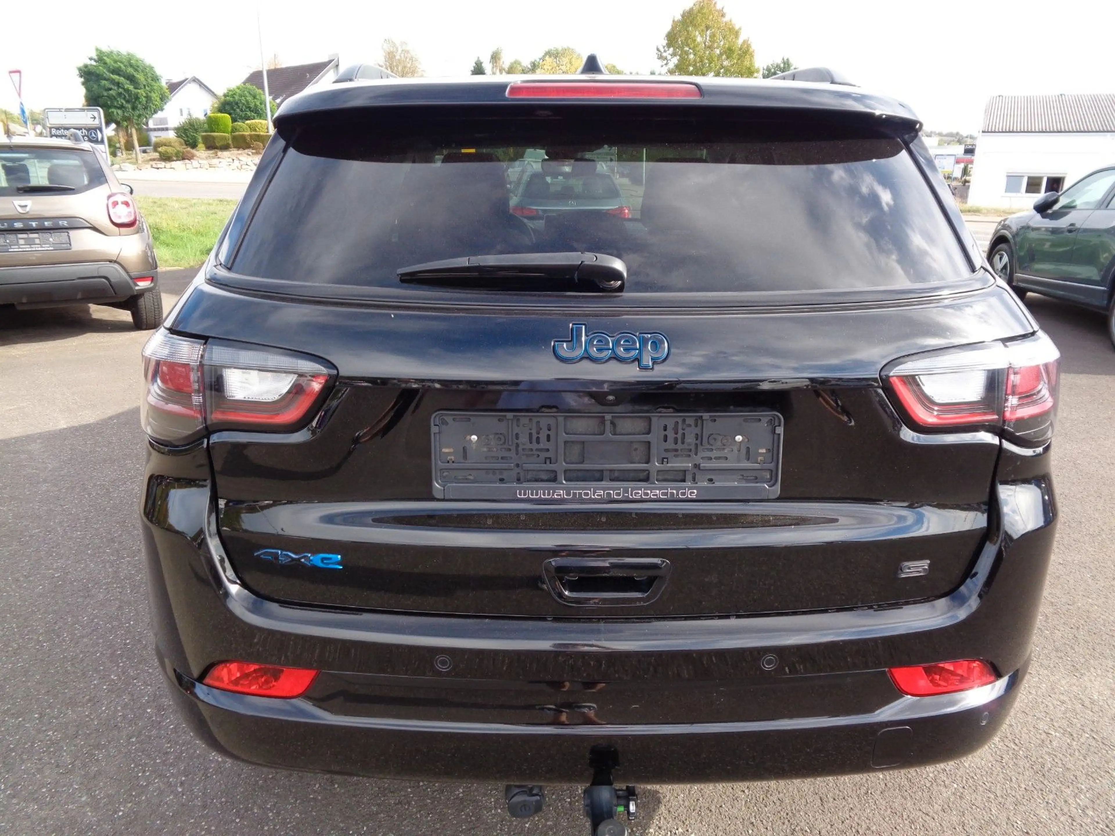 Jeep Compass Summit Plug-In Hybrid 4xe — photo 5