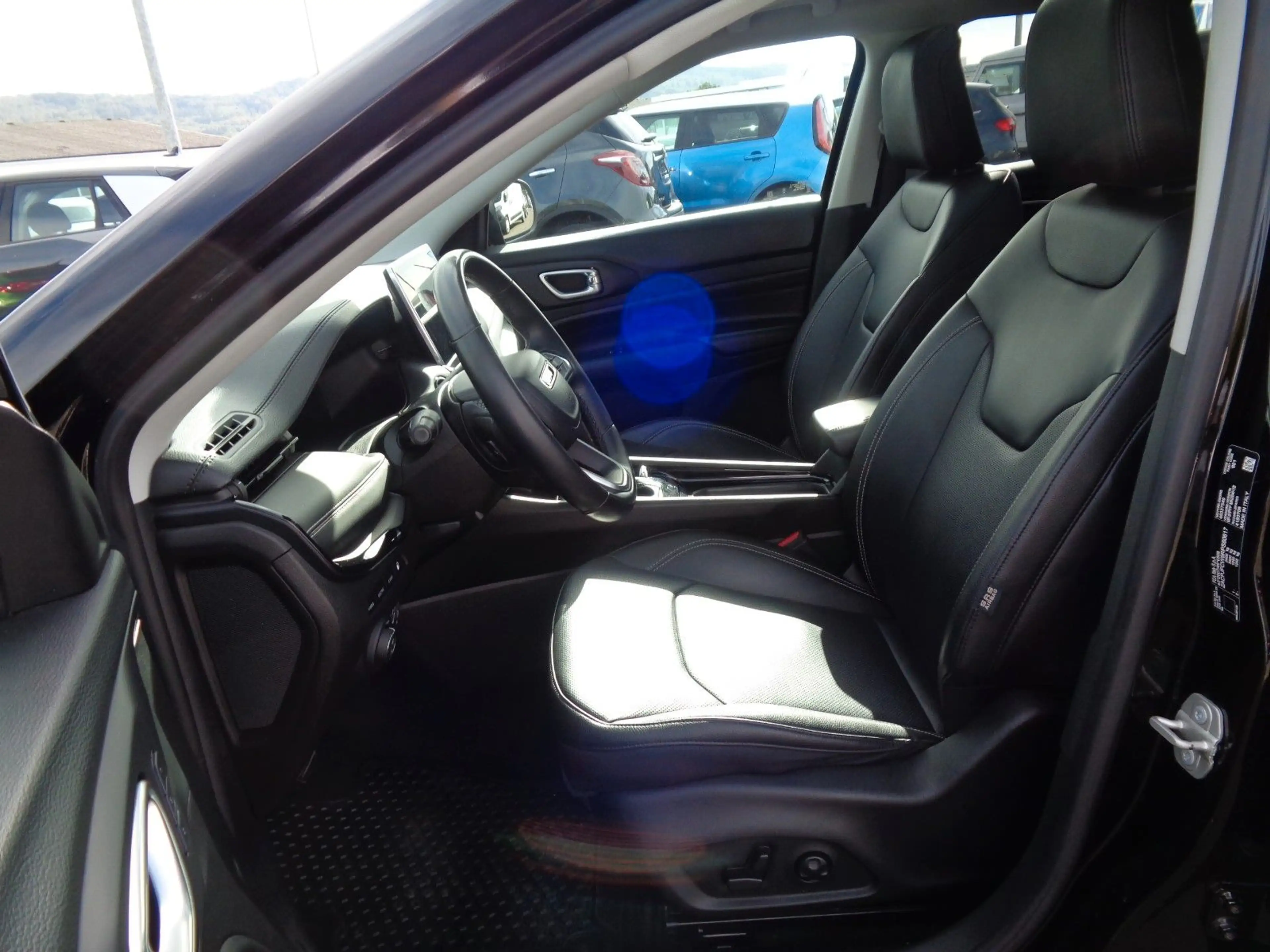 Jeep Compass Summit Plug-In Hybrid 4xe — photo 10