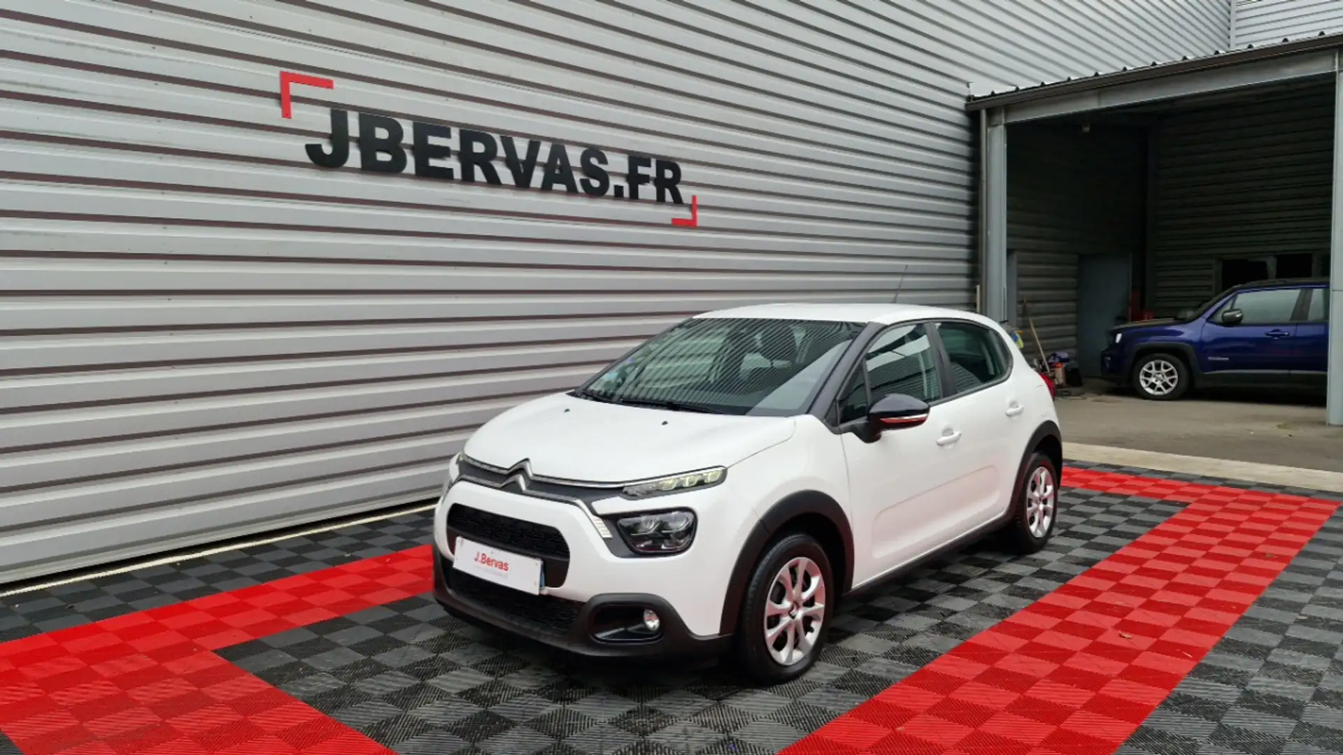 Citroen C3 PureTech 83 S&amp;S BVM Feel Business Blanc - 1